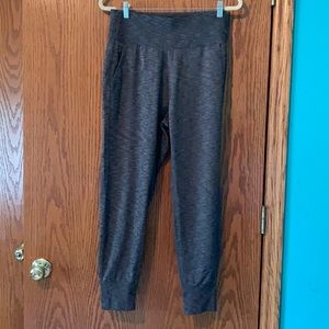 Athleta Venice Jogger size 10 Charcoal Like new!